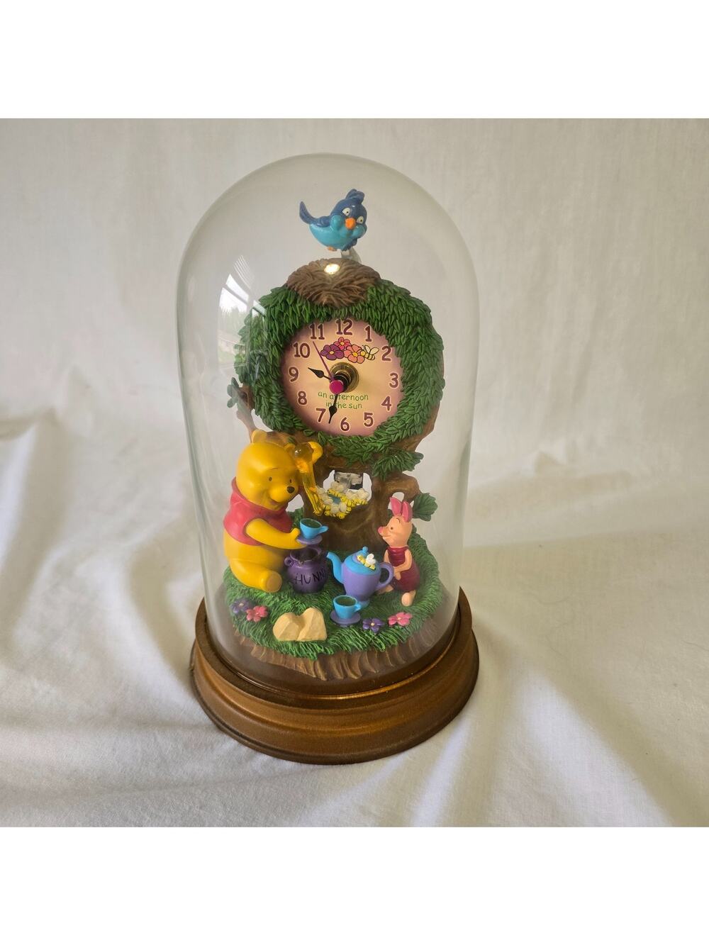 Disney Winnie the Pooh & Piglet Afternoon in the Sun Sculpted Anniversary Clock
